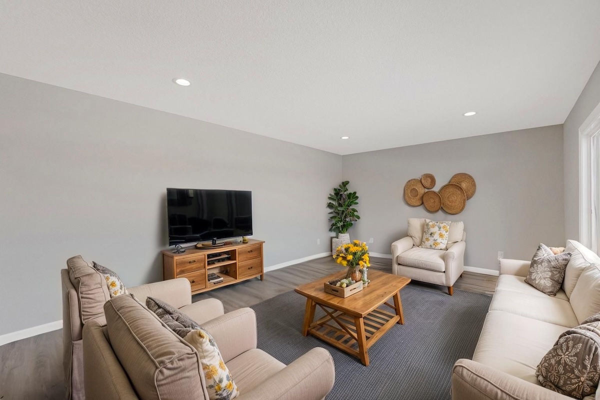 great room ai staged hamilton hill park ridge south 13